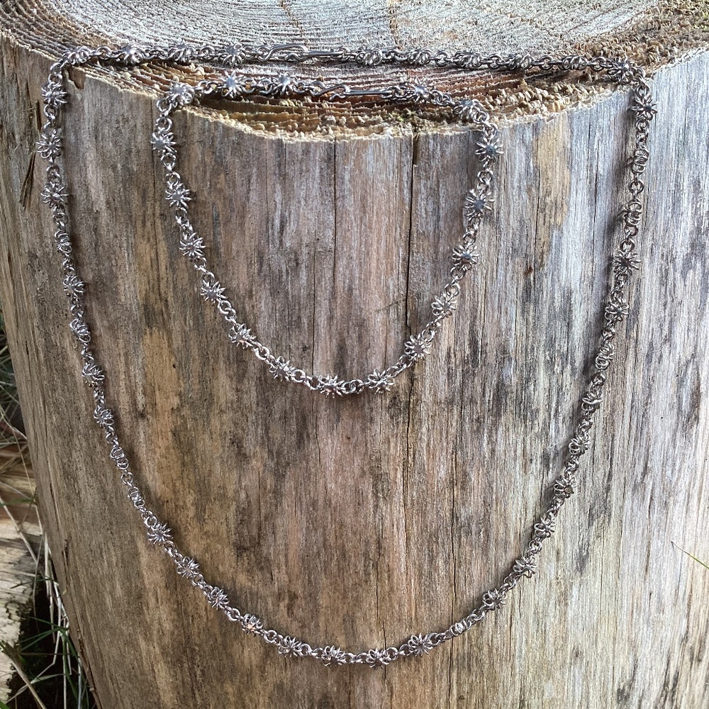 Unique And Beautiful Intricate Silver Link Necklace & Bracelet Set 🦋